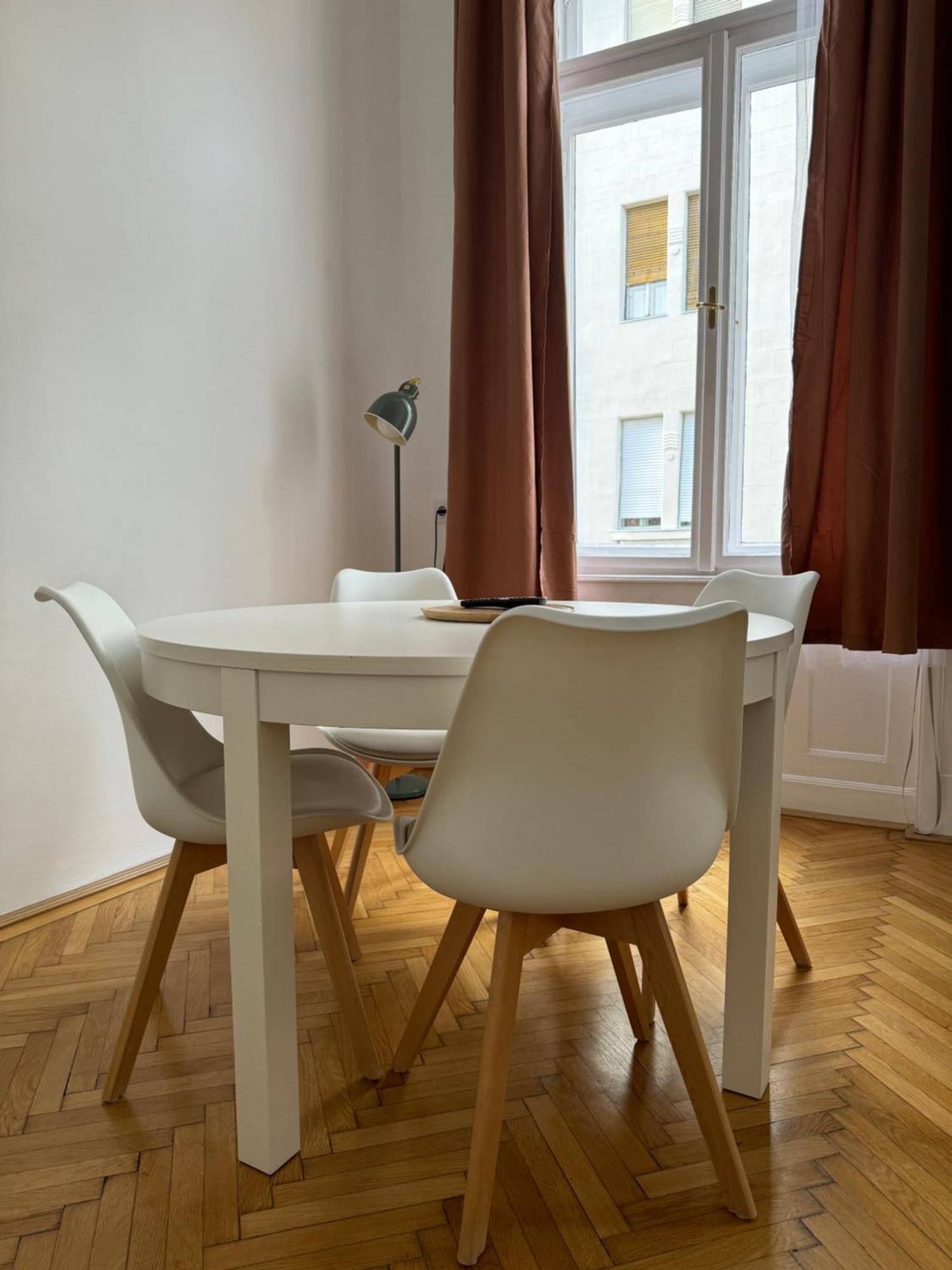 V Apartmán
