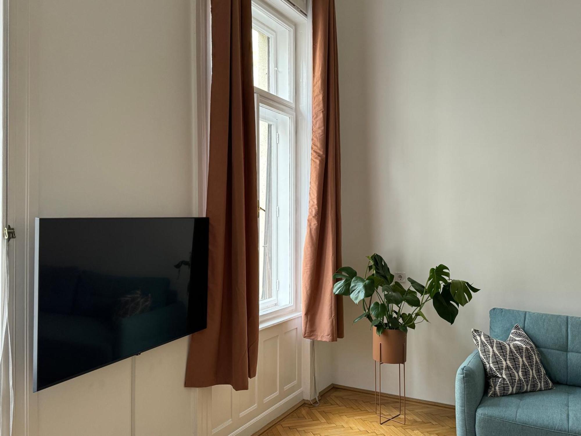 V Apartment