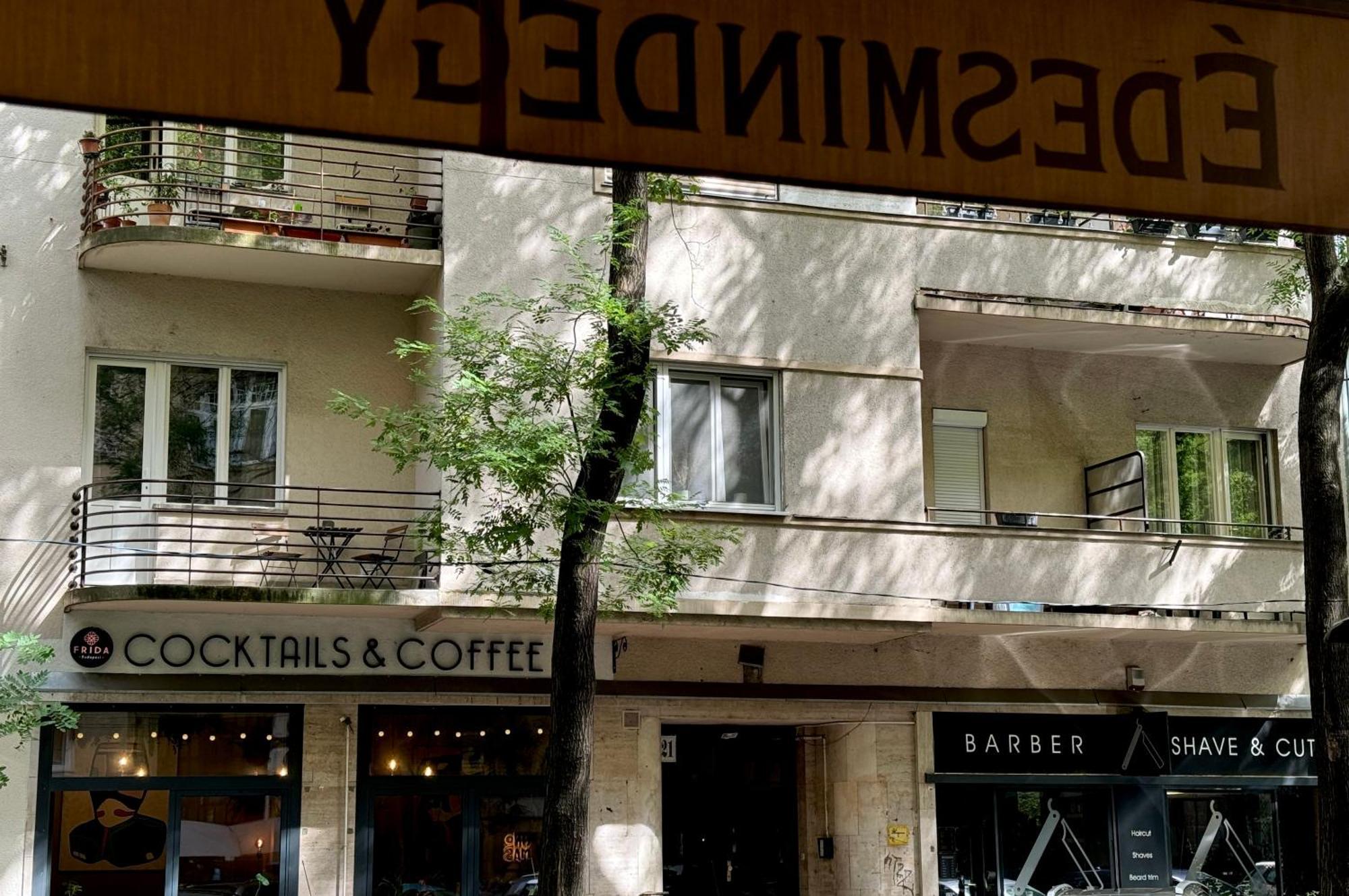 V Apartment